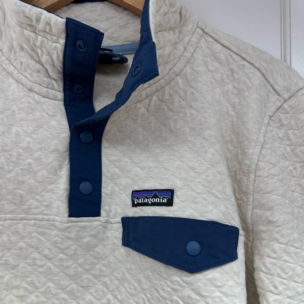 Patagonia Women’s Organic Cotton Snap-T Pullover / Medium / “Toasted White” - Picture 2 of 11